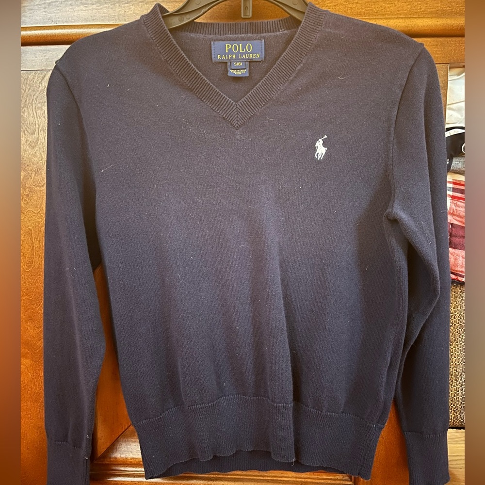 Boys Polo v-neck sweater in Small